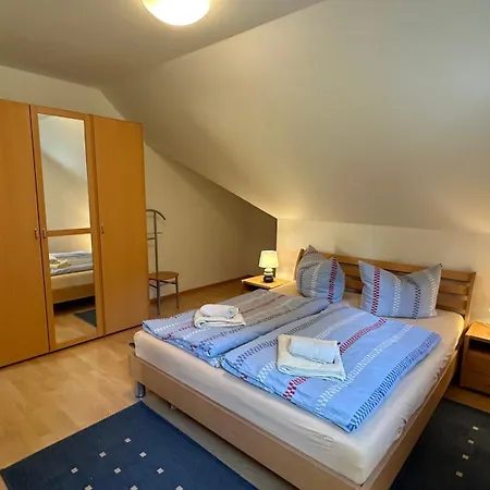 Apartment Franzi 1 *