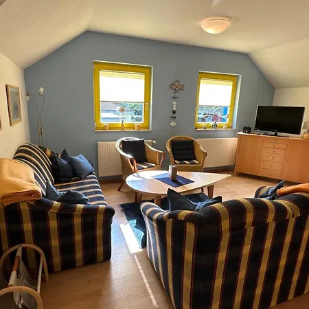 Franzi 1 Apartment